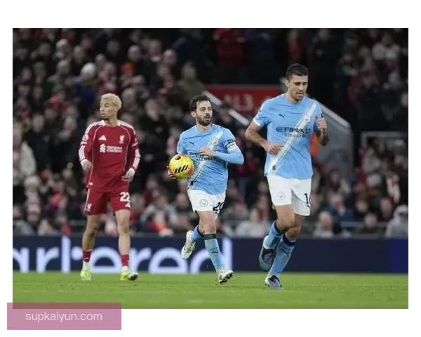 英超狼队近期对阵曼城表现稳健，防守端持续提升力